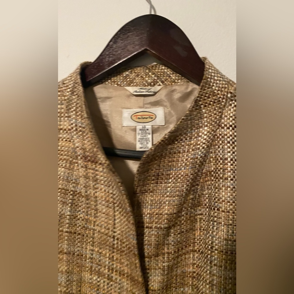 Talbots - Picture 5 of 8